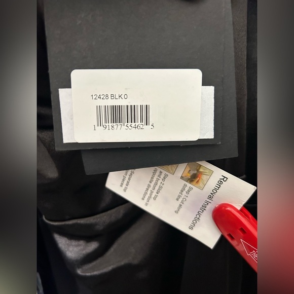 *Flawed Mac Duggal 12428 NWT Black Satin Rhinestone Strap Trumpet Gown - Picture 10 of 13